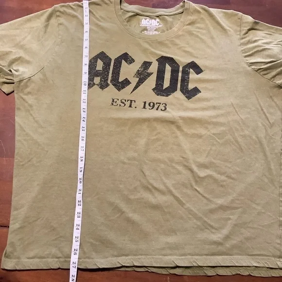 AC/DC Band T-shirt. Size 3XL - Picture 6 of 8